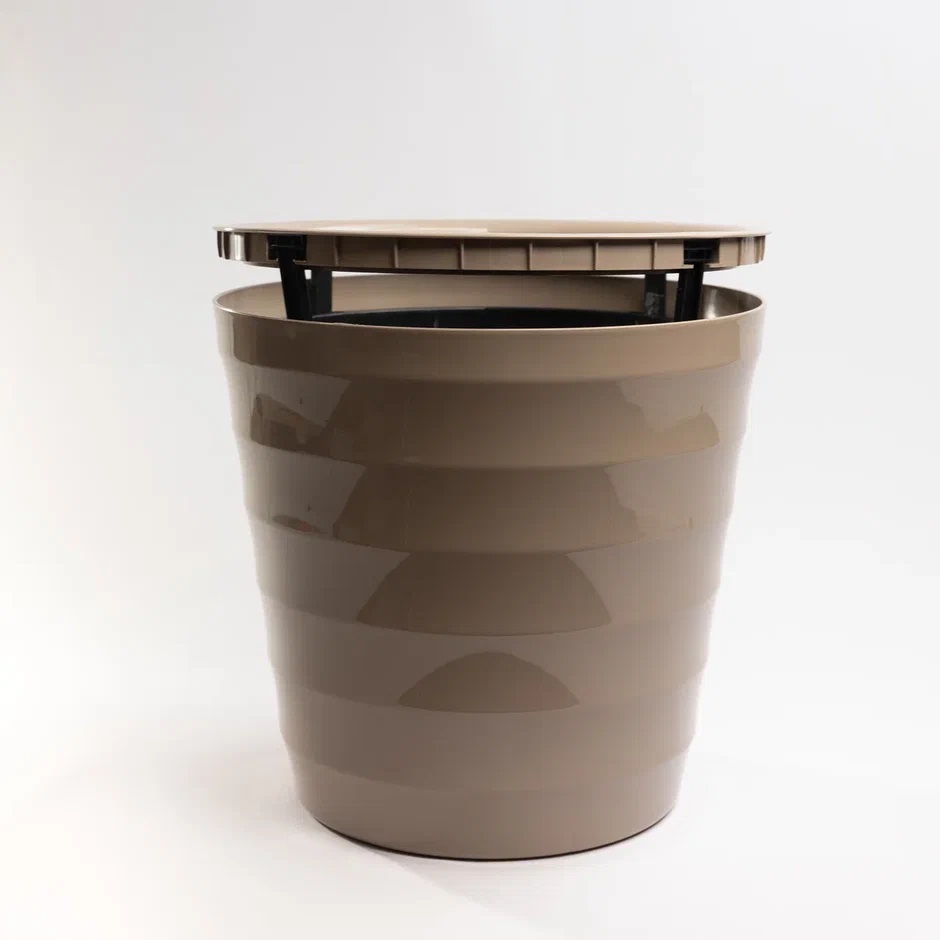 Кашпо пластм. "Лаура" 16,6л d верха 300мм h300мм со вставкой Фраппе ЛР30-90*1