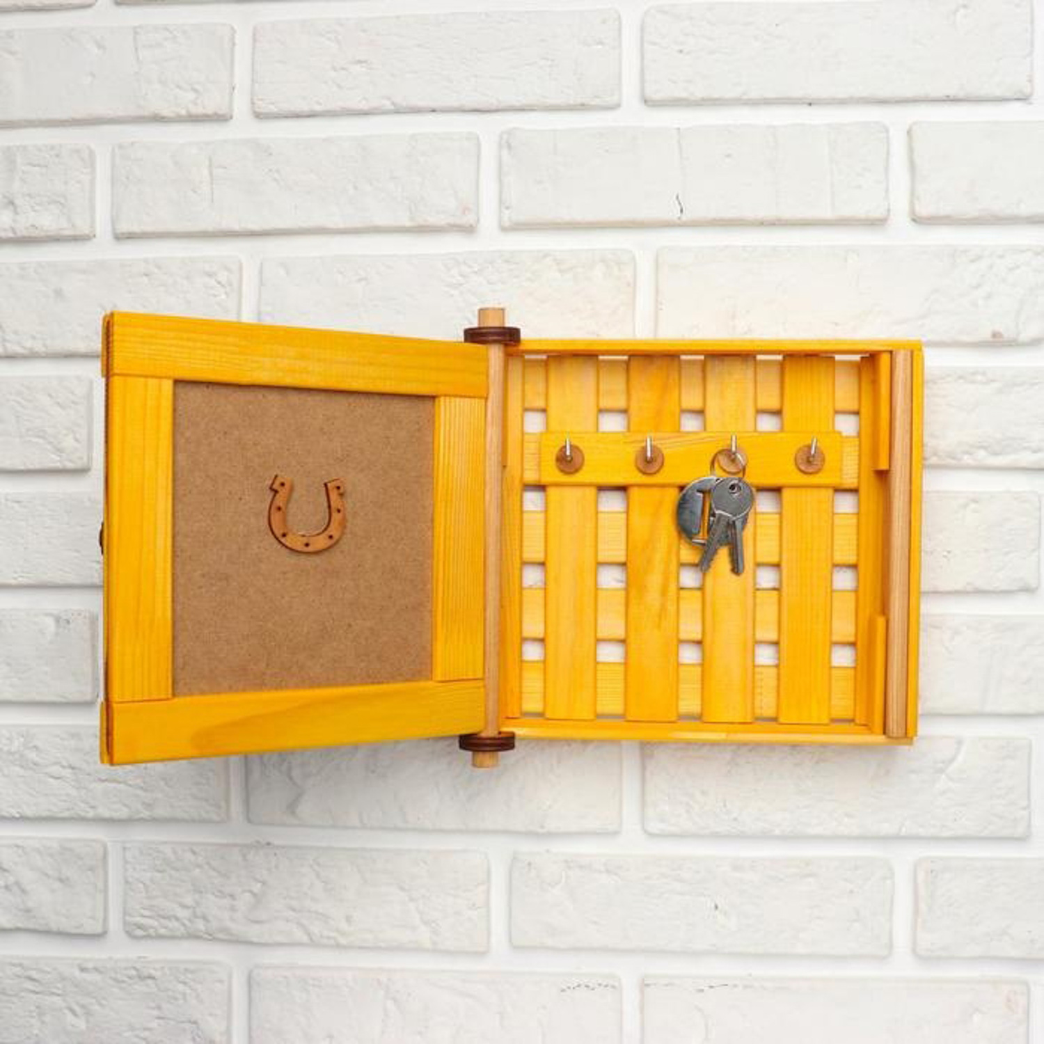 Ключница - картина, деревянная "Маки", 20 х 20 х 6 см 5618773