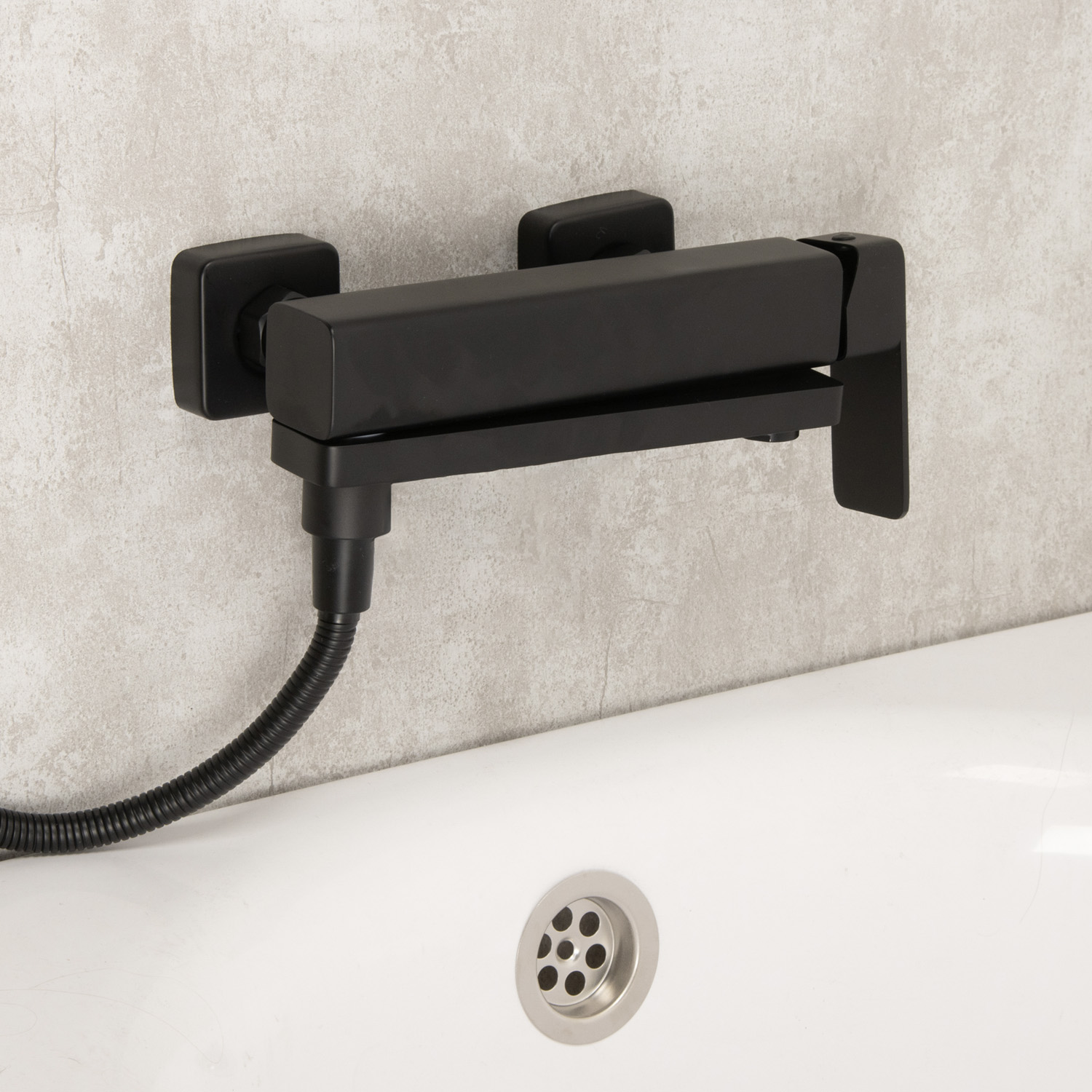 Смеситель для ванны FMARK черный FS8724-22H *1/6