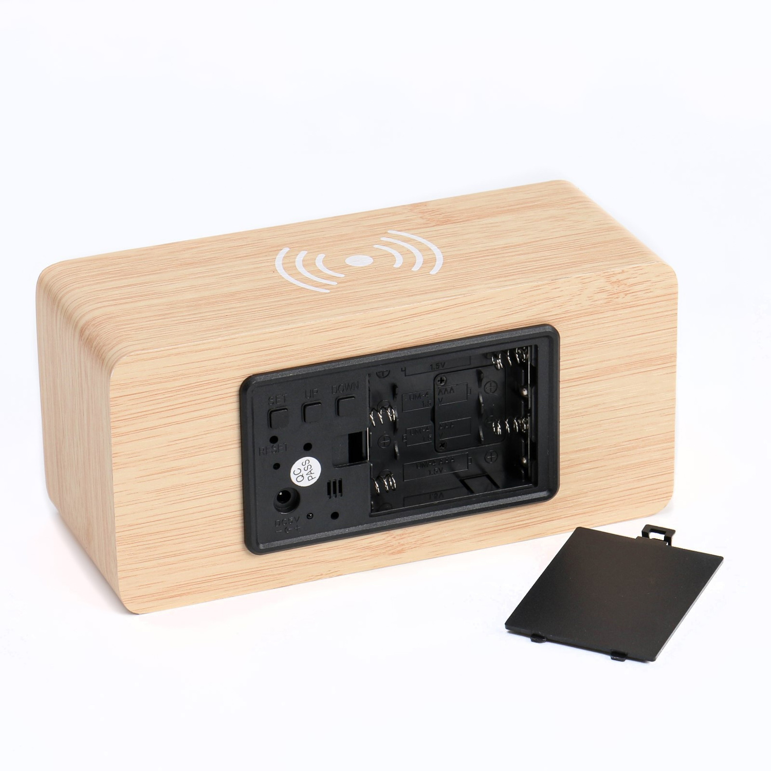 Настольные электронные часы "Цифра-ТЗ", будильник, термометр, QI зарядка, белая индикация 7533427