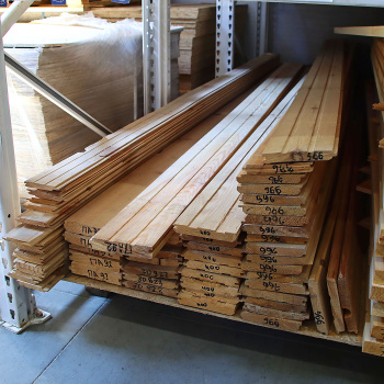 Доска 28х140х3000 мм для пола, Форэстэр, цельная, сорт АВ