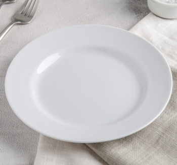 Тарелка фарфор. мелкая d17см Белая б/рис., ф."Идиллия" 4С0289Ф34 ("Добрушский фарфор") *20