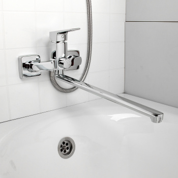 Смеситель для ванны Milardo Atlantic, длинный излив, однорычажный