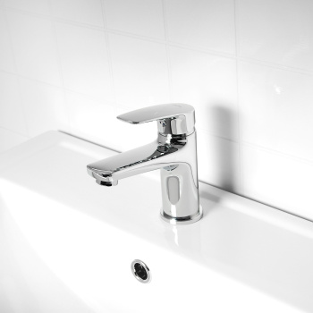 Смеситель для умывальника Milardo Niagara NIASB00M01, короткий излив, рычажный