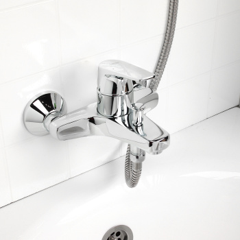 Смеситель для ванны GROHE BauFlow, короткий излив, однорычажный